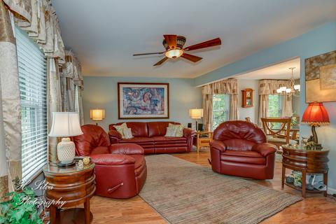 551 Terrace Dr, Algonquin, IL 60102 photo 3