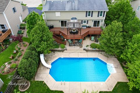 551 Terrace Dr, Algonquin, IL 60102 photo 2