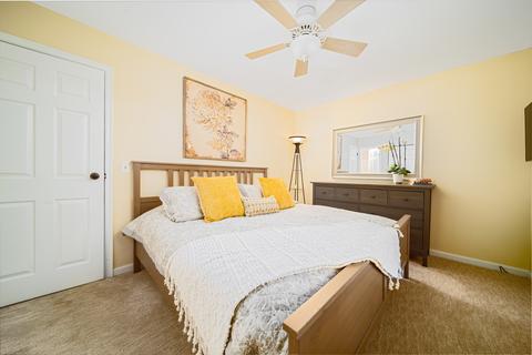 237 Thomas St, Cary, IL 60013 photo 16