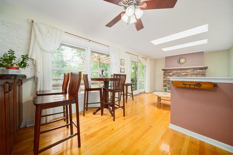 237 Thomas St, Cary, IL 60013 photo 9