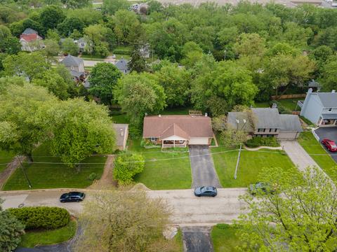 237 Thomas St, Cary, IL 60013 photo 3