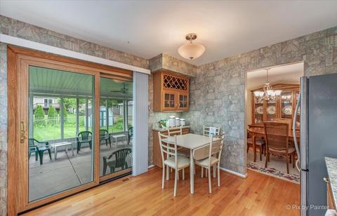 1414 Coolidge Ave, Wheaton, IL 60189 photo 5