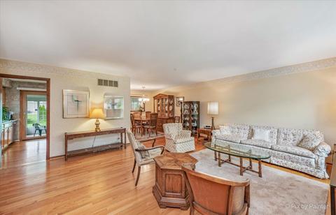 1414 Coolidge Ave, Wheaton, IL 60189 photo 2