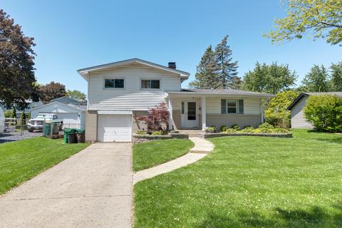 124 Saint Armand Ln, Wheeling, IL 60090 photo 1