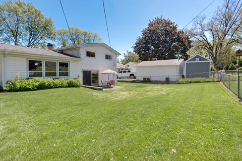 124 Saint Armand Ln, Wheeling, IL 60090 photo 22