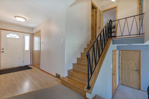 124 Saint Armand Ln, Wheeling, IL 60090 photo 2