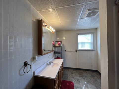 835 E Shawnee St, Freeport, IL 61032 photo 19