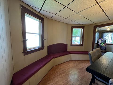 835 E Shawnee St, Freeport, IL 61032 photo 10