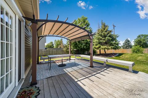 701 Wimbleton Trl, Mchenry, IL 60050 photo 23
