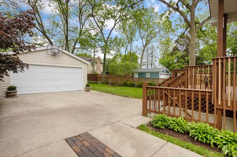 1732 Maclean Ct, Glenview, IL 60025 photo 28