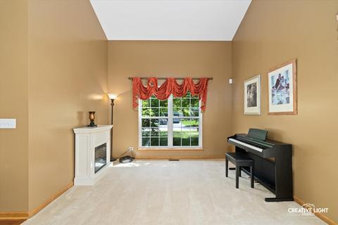 739 Sumac Dr, Aurora, IL 60506 photo 3