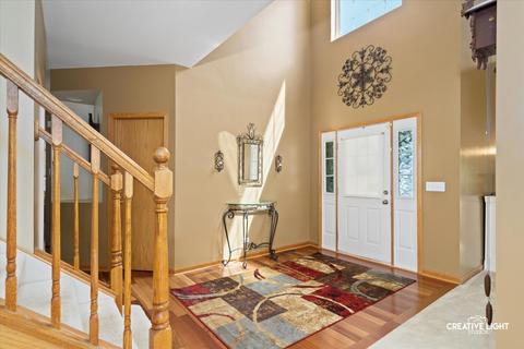739 Sumac Dr, Aurora, IL 60506 photo 2
