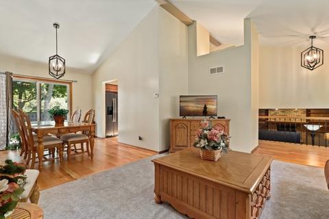 515 Hampton Cir, Bartlett, IL 60103 photo 7