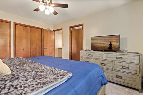 515 Hampton Cir, Bartlett, IL 60103 photo 15