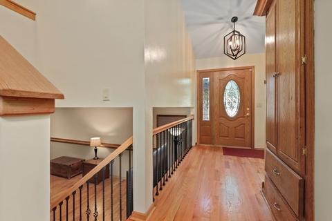 515 Hampton Cir, Bartlett, IL 60103 photo 21