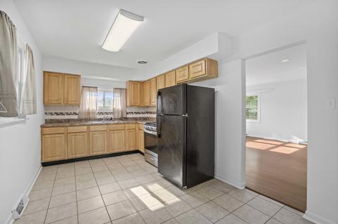 16504 Honore Ave, Markham, IL 60426 photo 5