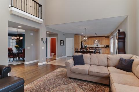 1907 Wakefield Ln, Bloomington, IL 61704 photo 9