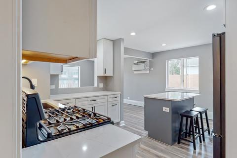 1250 E Washington St #5, Des Plaines, IL 60016 photo 7