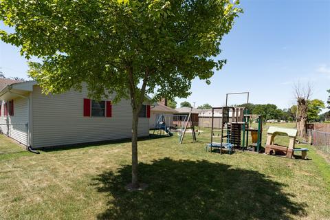 506 Elm St, Cornell, IL 61319 photo 24