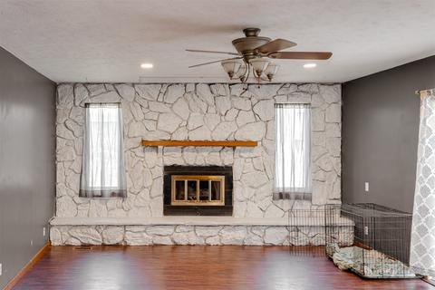 506 Elm St, Cornell, IL 61319 photo 8