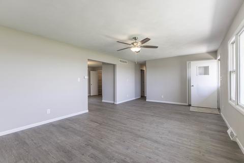 413 E Northtown Rd, Normal, IL 61761 photo 7