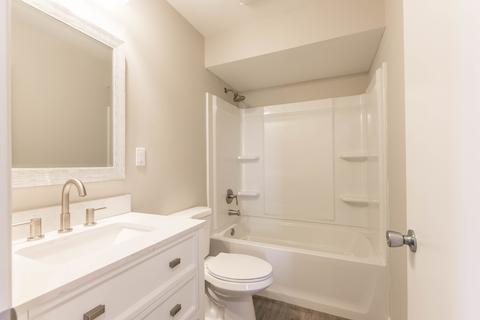 413 E Northtown Rd, Normal, IL 61761 photo 18