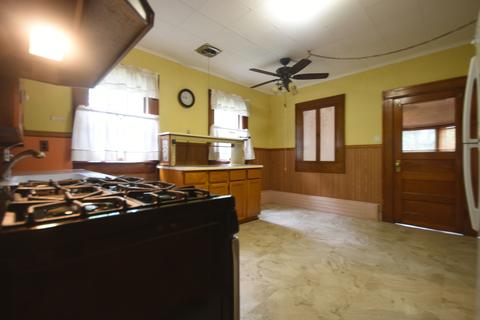 638 High St, Aurora, IL 60505 photo 8