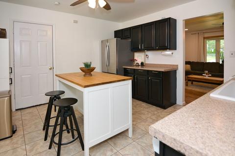 4005 Grand Ave, Mchenry, IL 60050 photo 4
