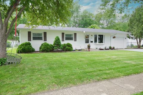 4005 Grand Ave, Mchenry, IL 60050 photo 1