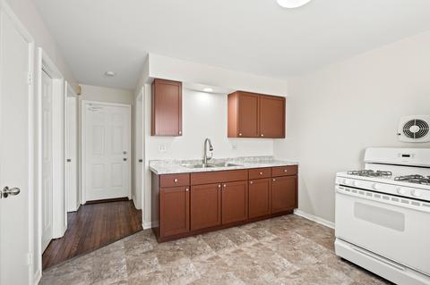 430 N 3rd Ave, Des Plaines, IL 60016 photo 8