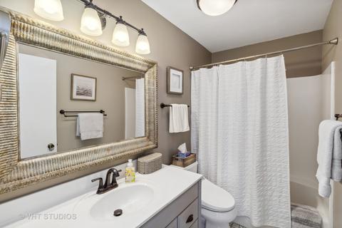 2007 Sudbury Dr, Hoffman Estates, IL 60169 photo 9