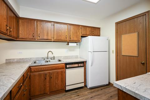 940 Jefferson Ave #B, Elgin, IL 60120 photo 9