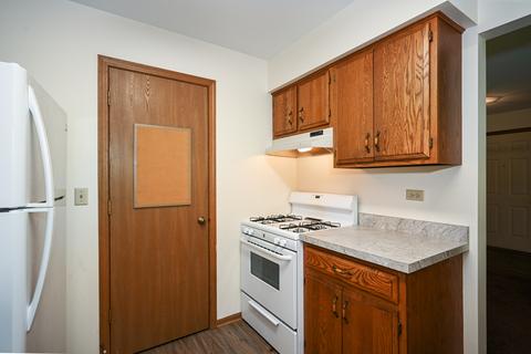 940 Jefferson Ave #B, Elgin, IL 60120 photo 8