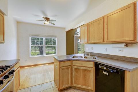 2444 Oak Tree Ln, Plainfield, IL 60586 photo 11