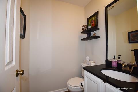 75 Newberry Ct, Elgin, IL 60124 photo 20