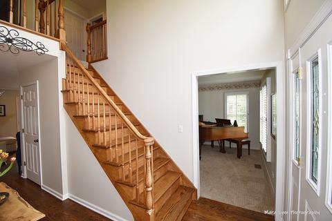 75 Newberry Ct, Elgin, IL 60124 photo 5