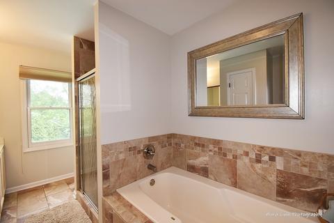 75 Newberry Ct, Elgin, IL 60124 photo 25