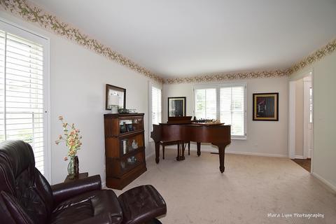 75 Newberry Ct, Elgin, IL 60124 photo 7