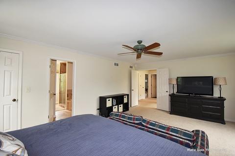 75 Newberry Ct, Elgin, IL 60124 photo 24