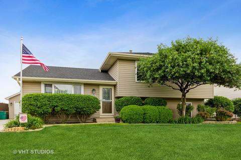 1702 Cumberland Dr, Plainfield, IL 60586 photo 1