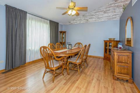 1702 Cumberland Dr, Plainfield, IL 60586 photo 2