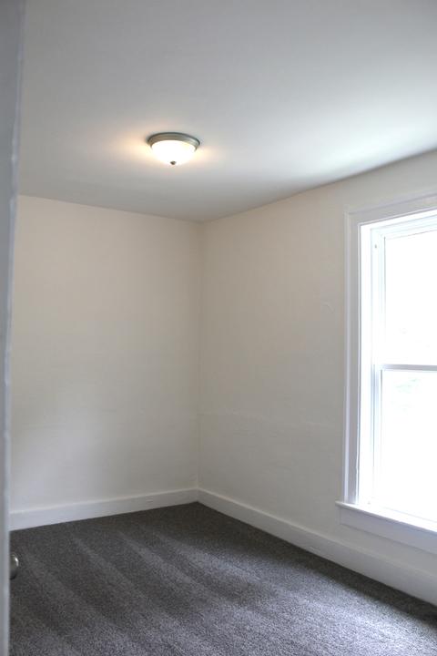 275 Mcclure Ave, Elgin, IL 60123 photo 20