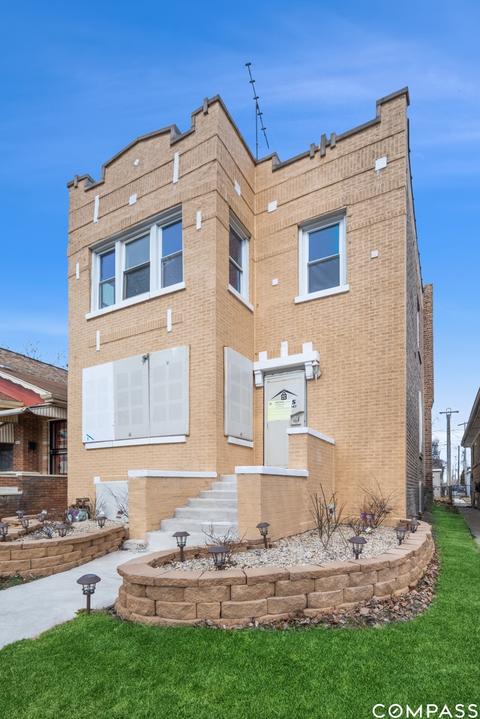 310 E 109th St, Chicago, IL 60628 photo 3