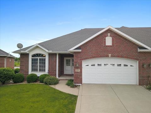 1906 Sinclair Ct, Bloomington, IL 61704 photo 1