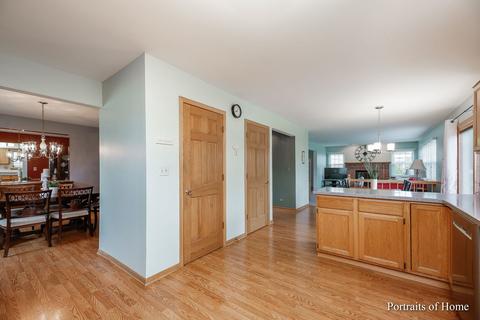 119 Forestview Ln, Aurora, IL 60502 photo 8