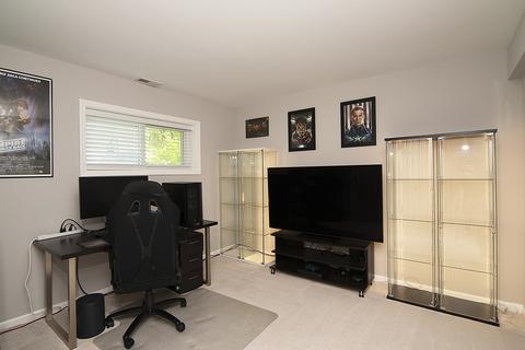 424 Harbor Ter, Bartlett, IL 60103 photo 21