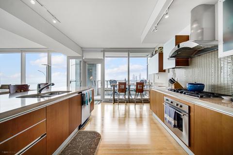 340 E Randolph St #3401, Chicago, IL 60601 photo 4
