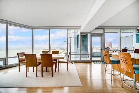 340 E Randolph St #3401, Chicago, IL 60601 photo 9