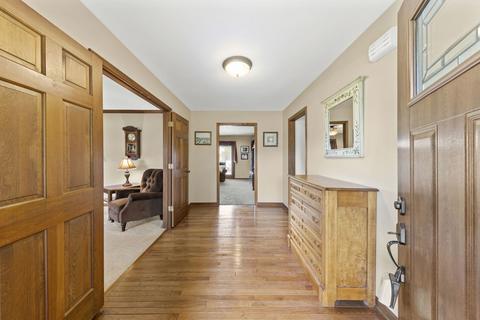 12110 S Wolf Dr, Plainfield, IL 60585 photo 2