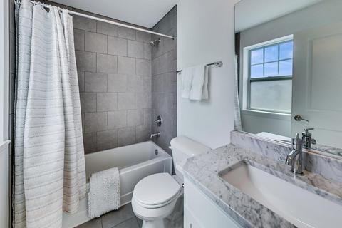 779 Lee St, Des Plaines, IL 60016 photo 13